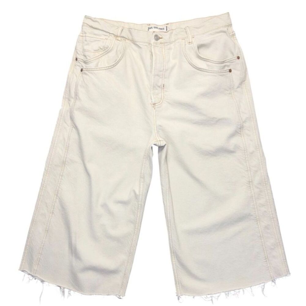 We The Free CountDown Low Rise Cuffed Boyfriend Hem Cropped Jeans Size: 31
